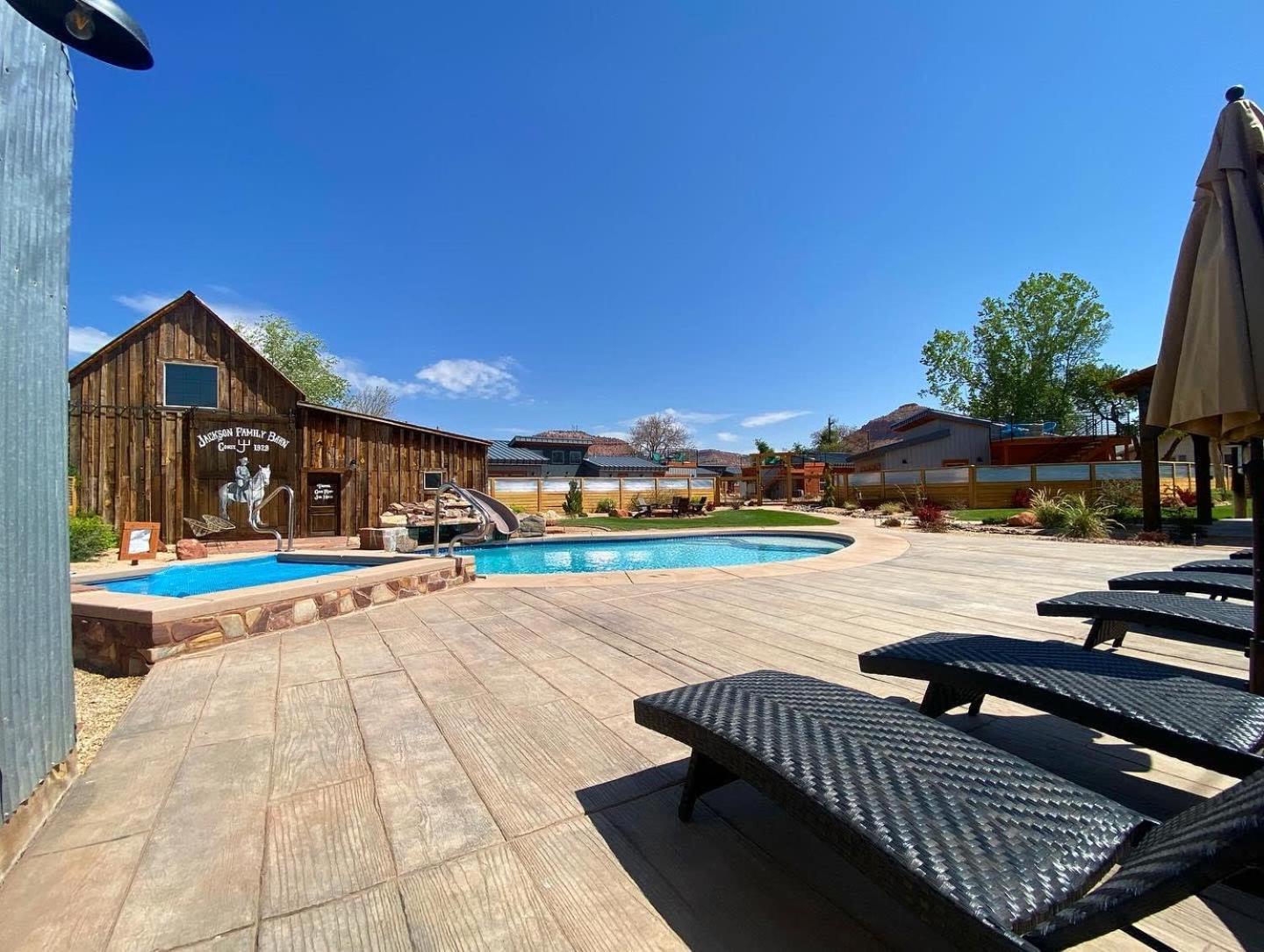 Timber & Tin F 2Bed 2Bath W Pool & Rooftop Deck Kanab Ngoại thất bức ảnh