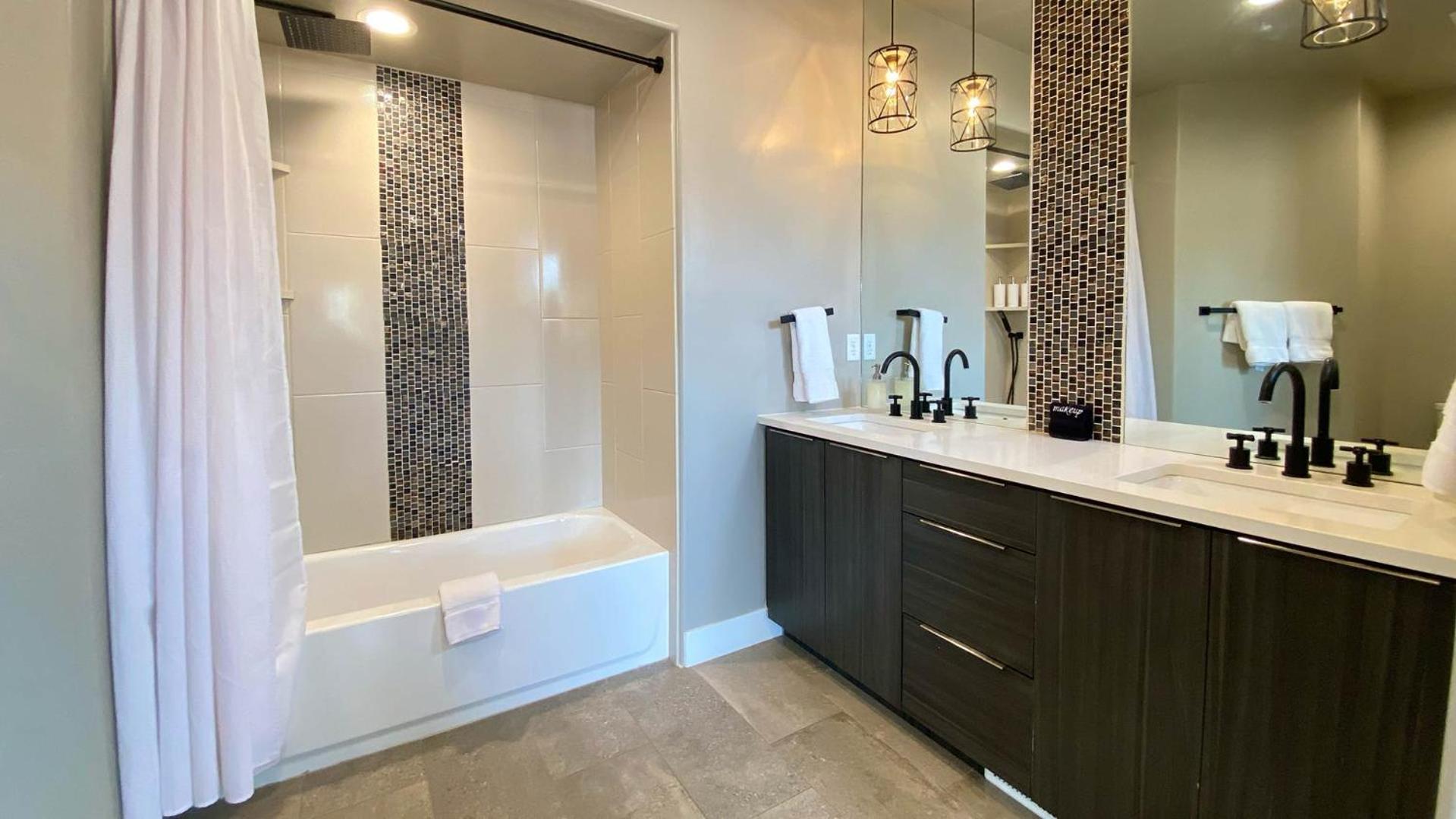 Timber & Tin F 2Bed 2Bath W Pool & Rooftop Deck Kanab Ngoại thất bức ảnh